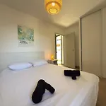 T2 With Terrace & Pool 300m From The * Sérignan