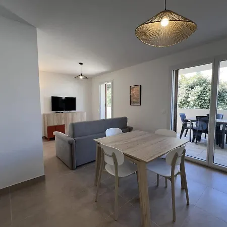 T2 With Terrace & Pool 300m From The * Sérignan