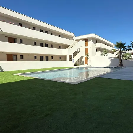 T2 With Terrace & Pool 300m From The *